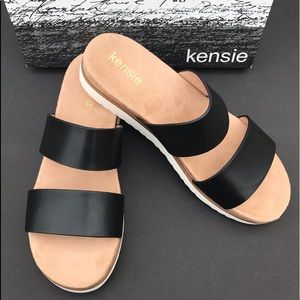 KENSIE BLACK LEATHER SANDALS